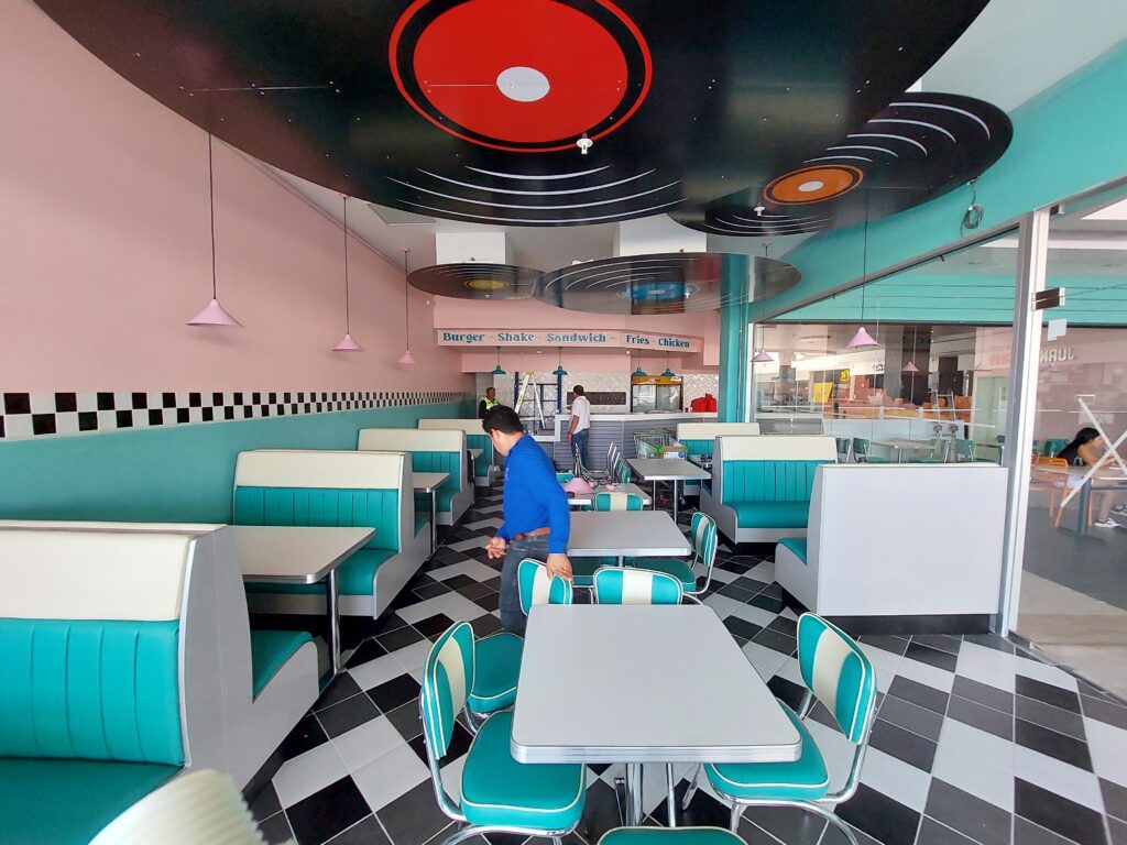 Construcción Rockin Burger